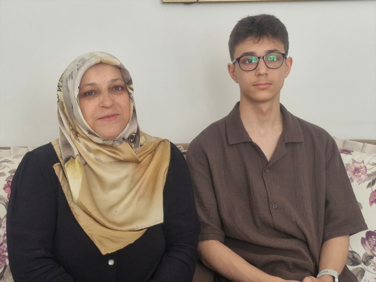 LGS’de tüm soruları doğru yanıtlayan Berkay Arıkan başarısının sırlarını paylaştı gorsel 1