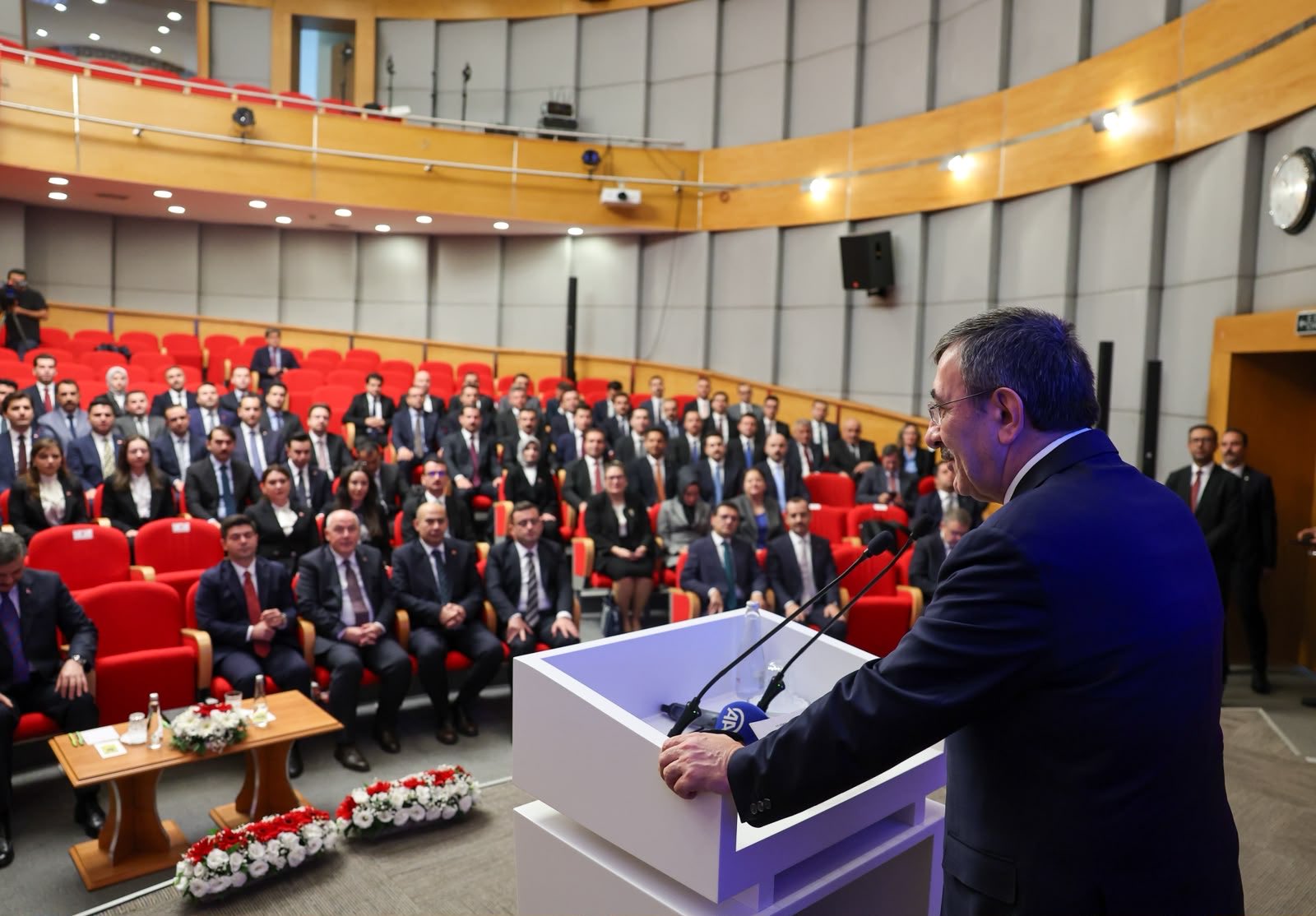 Cumhurbaşkanı Yardımcısı Yılmaz, kaymakam adaylarından kamu yararını gözetmelerini istedi
