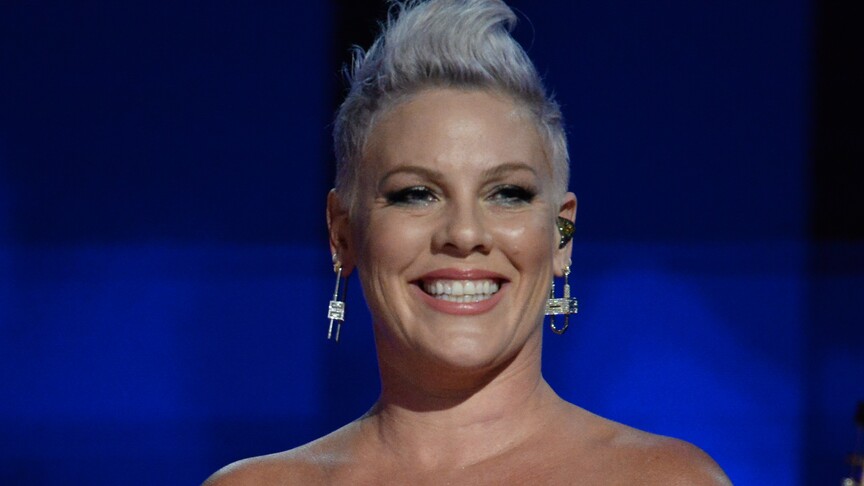 Pink’in UNICEF elçiliğinden alınması için imza sayısı 60 bini aştı