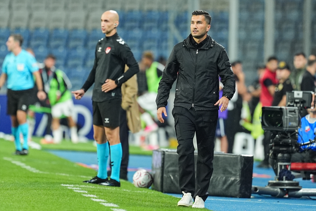 İstanbul Başakşehir, Gençlerbirliği’ni 4-0 yenerek 4 maç sonra kazandı