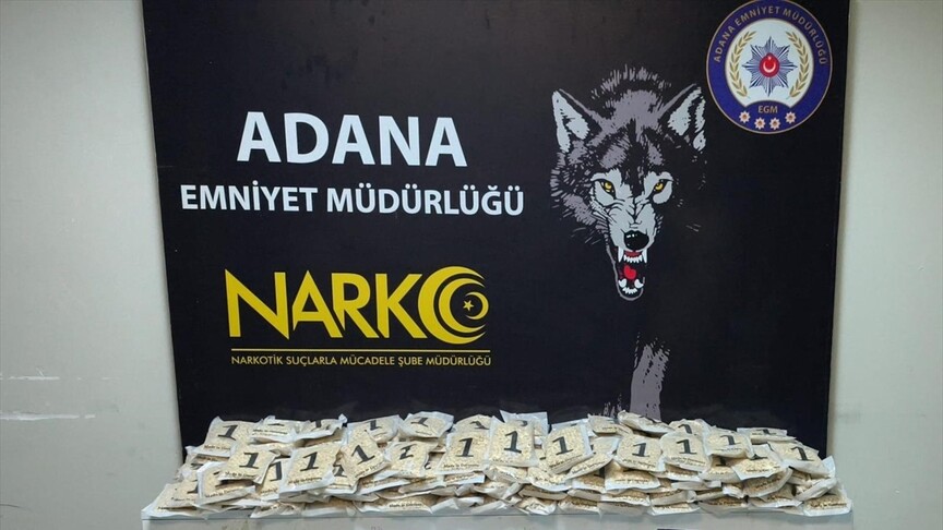 Adana'da MİT ve emniyet operasyonunda 375 bin uyuşturucu hap ele geçirildi