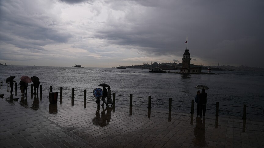 AKOM, İstanbul'da kuvvetli yağış ve fırtına riskine karşı uyardı