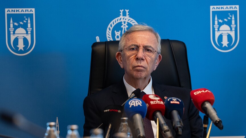 ABB Başkanı Mansur Yavaş, CHP'den ayrılıp bağımsız siyasete devam edeceğini açıkladı