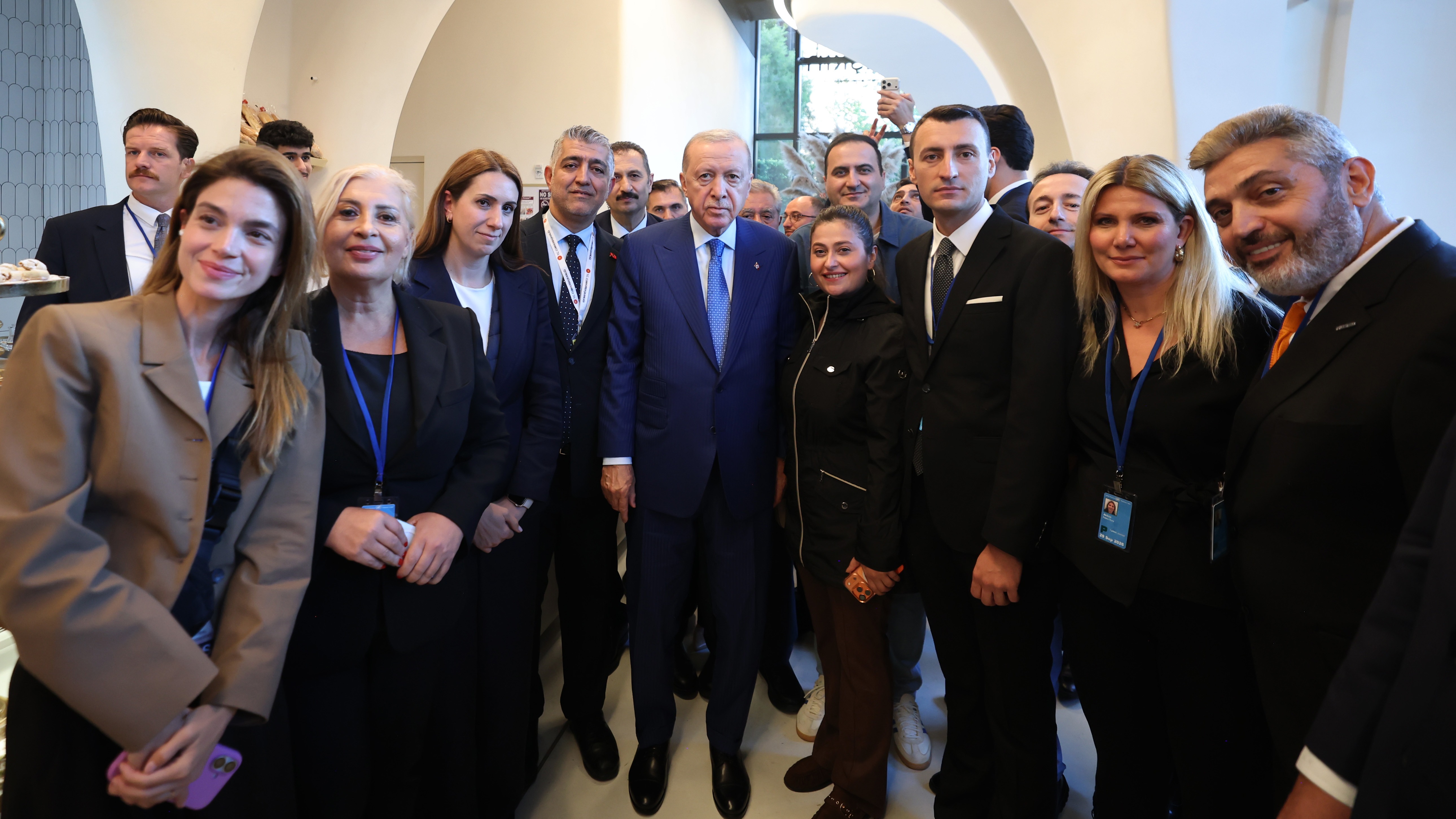 Cumhurbaşkanı Erdoğan, BM etkinliği sonrası New York'ta vatandaşlarla çay içti