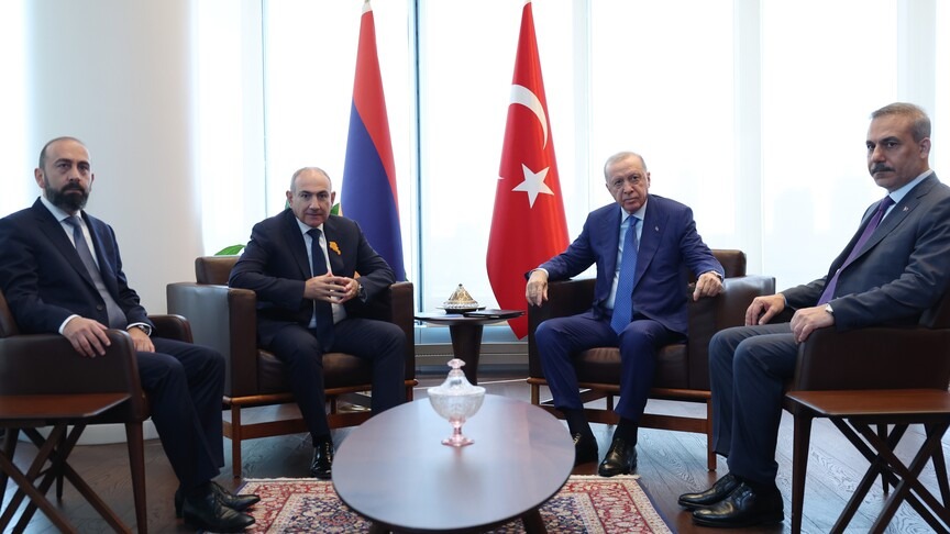 Erdoğan ve Paşinyan, Türkiye-Ermenistan normalleşmesinde ticaret ve taşımayı görüştü
