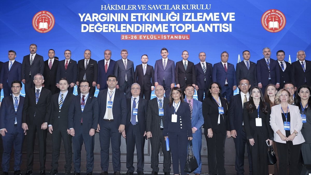 Bakan Gürlek, HSK'nin "Yargının Etkinliği İzleme ve Değerlendirme Toplantısı"nda konuştu