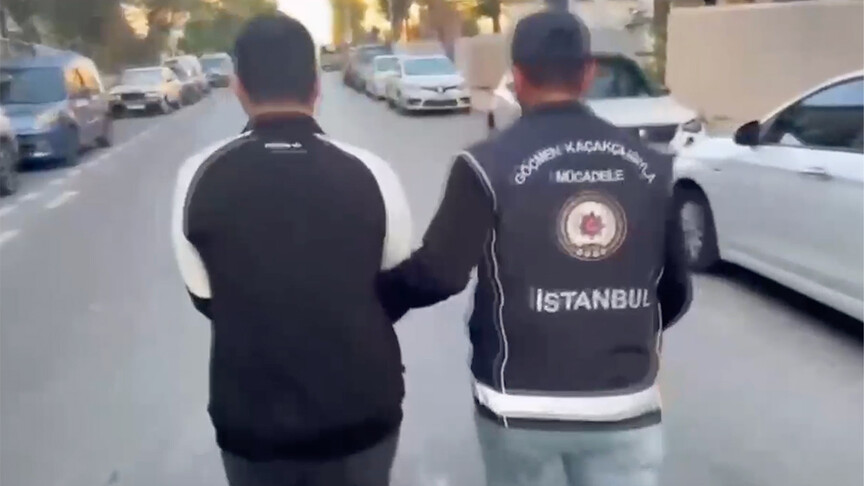 İstanbul merkezli usulsüz vatandaşlık soruşturmasında 33 şüpheli tutuklandı