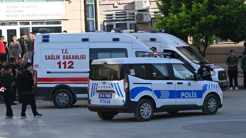 Manisa'da okul yakınındaki saldırıda gözaltına alınan 10 şüpheli adliyede
