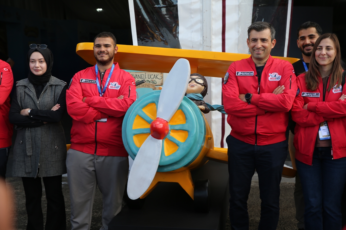 Selçuk Bayraktar, Şanlıurfa’daki TEKNOFEST alanında hazırlıkları inceledi
