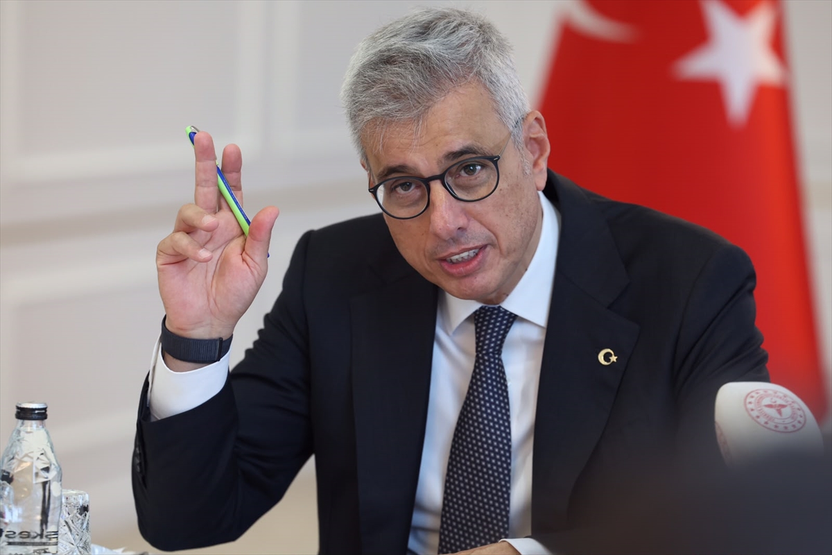Bakan Memişoğlu: Sağlık sistemi günde 3 milyon kişiye dokunuyor