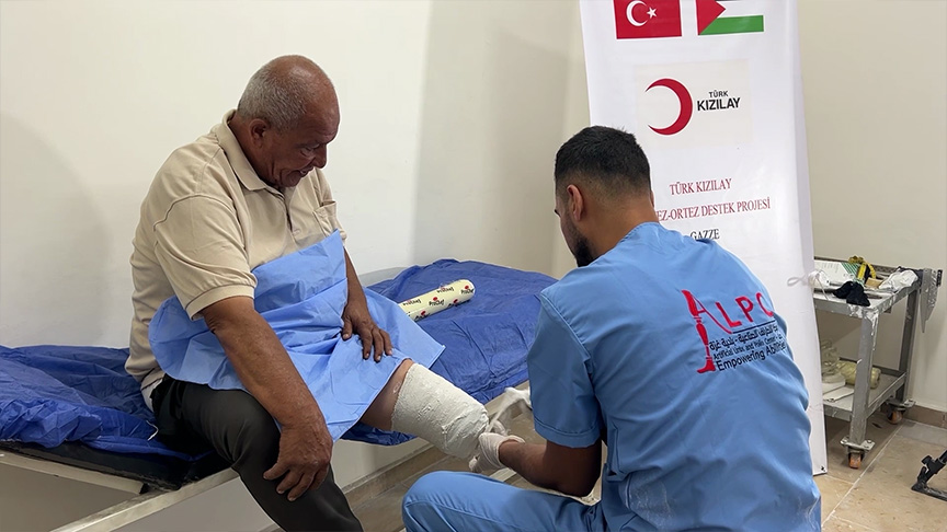 Gazze'de bacağını kaybeden Dahşan, Türkiye desteğiyle yeniden yürümeyi umuyor