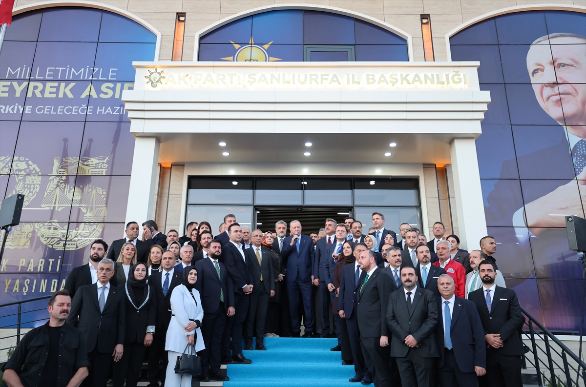 Cumhurbaşkanı Erdoğan, AK Parti Şanlıurfa İl Başkanlığı binasını açtı