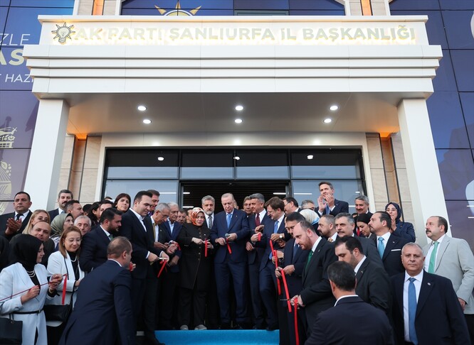 Cumhurbaşkanı Erdoğan, AK Parti Şanlıurfa İl Başkanlığı binasını açtı