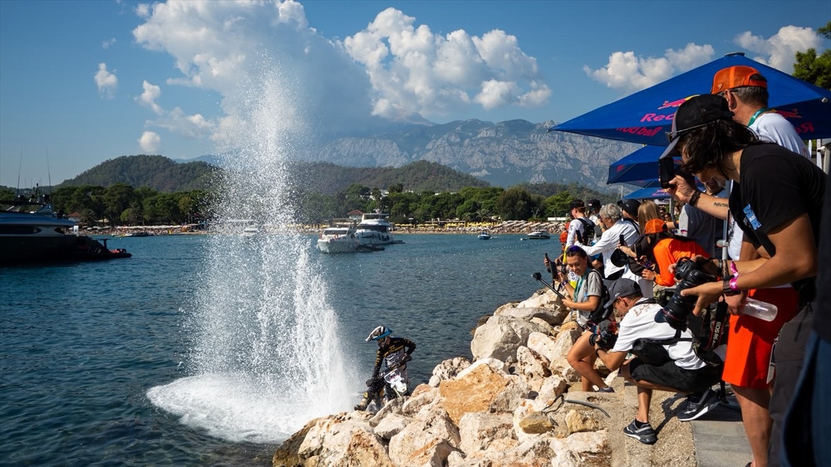 Sea to Sky Enduro Yarışı 17. kez Kemer'de özel etapla başladı