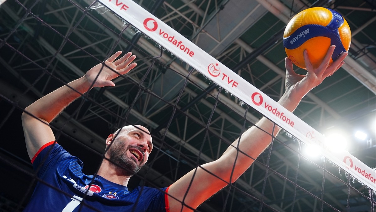 Halkbank Başantrenörü Stoytchev, Modena ve Galatasaray maçları için hedeflerini açıkladı