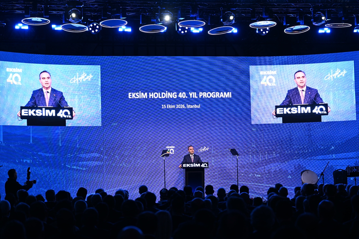 Bakan Kacır: Türkiye siyasi ve ekonomik istikrarla geleceğe güvenle ilerliyor