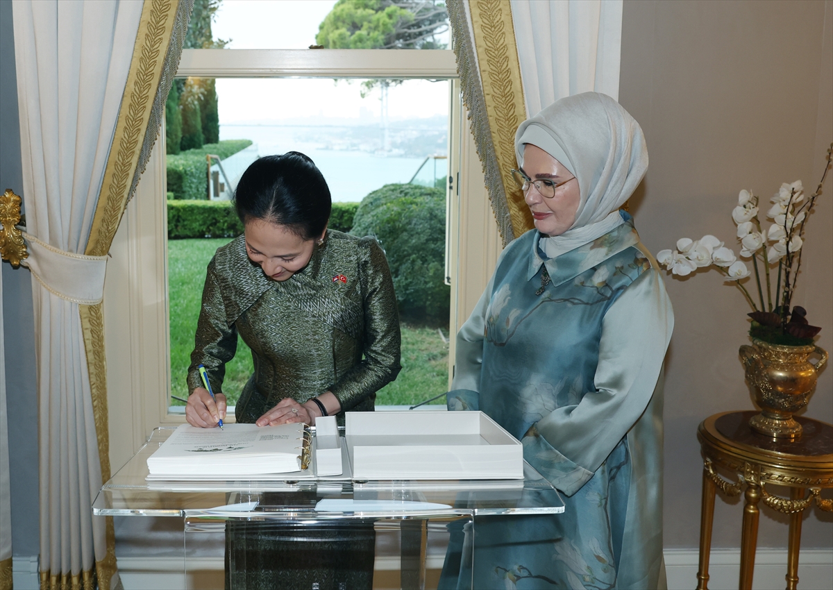 Emine Erdoğan ve Pich Chanmony, Küresel Sıfır Atık Beyanı’nı imzaladı