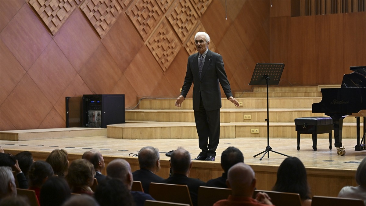 Suna Kan’ın 90. doğum yılı, “Bir Ustanın İzinde” konseriyle kutlandı