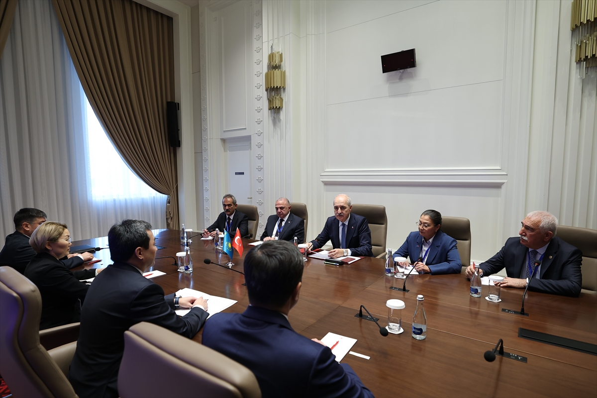 TBMM Başkanı Kurtulmuş, Bişkek'te Kazakistan ve Kırgızistan temsilcileriyle görüştü