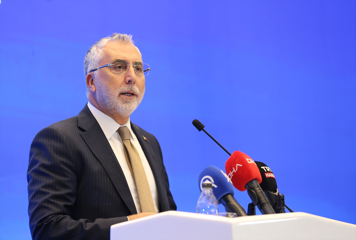 Bakan Işıkhan: İŞKUR programları 28 binden fazla kişinin becerisini geliştirdi
