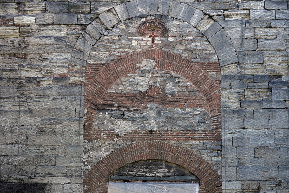 İstanbul’daki Sulu Kule, 1453 kuşatmasının tarihi izlerini bugüne taşıyor