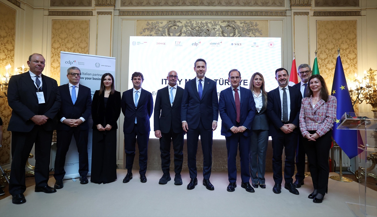 Bakan Bayraktar: Eni ile enerji işbirliğinde büyük proje geliyor