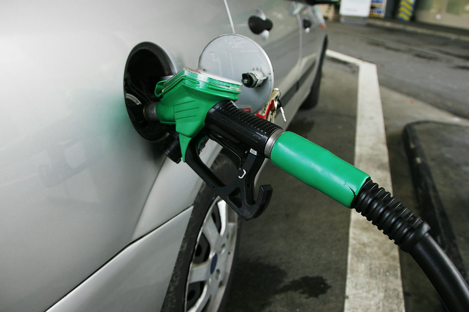 Refueling a car (file photo)