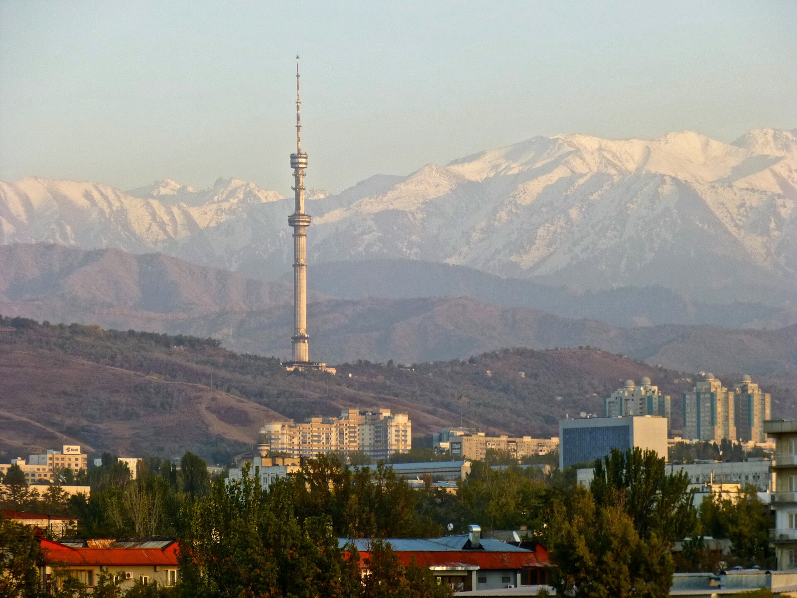Kazakistan’ın Almatı kentinden bir görünüm (arşiv)