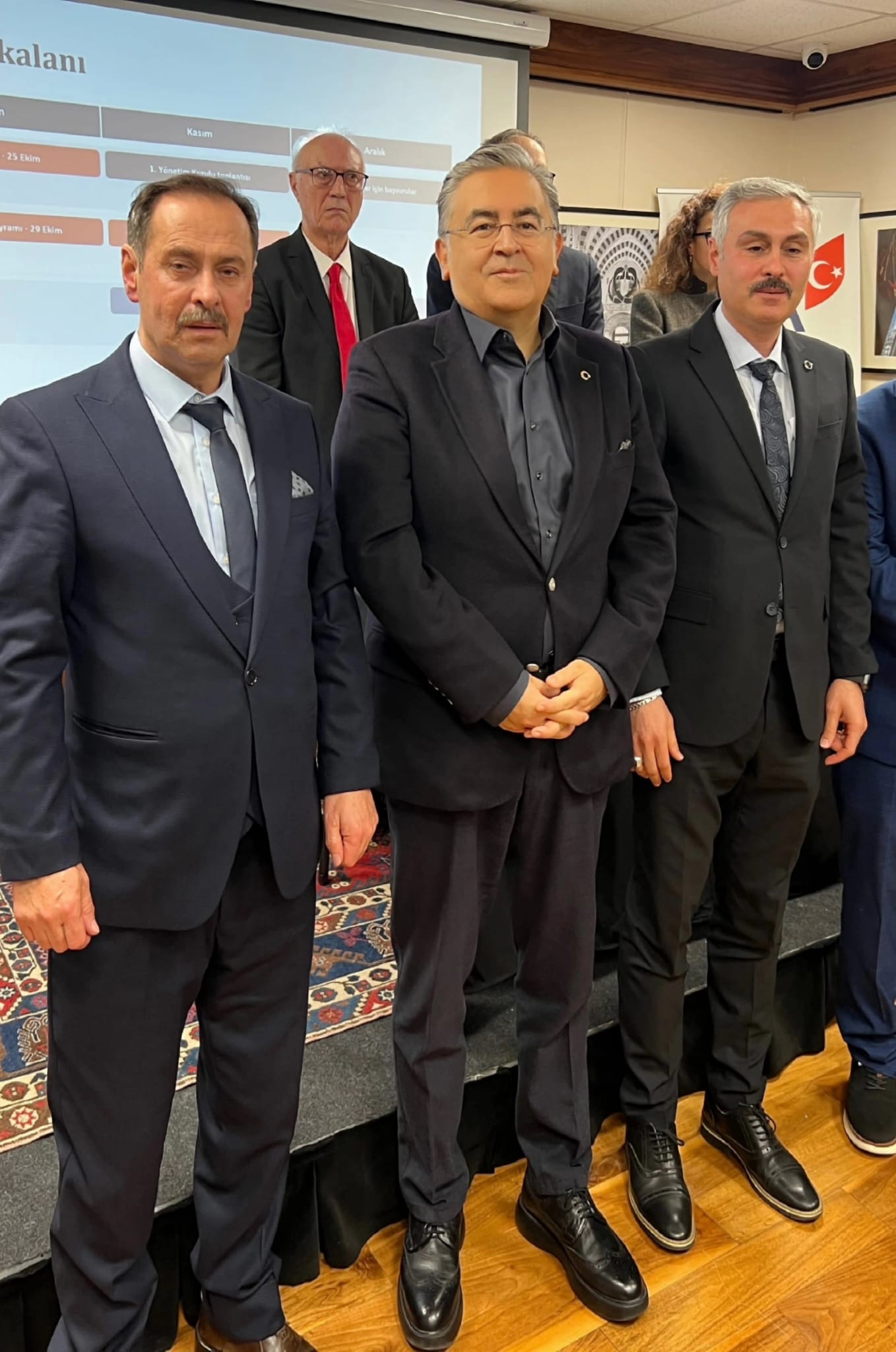 BTA genel kuruluna katılanlar