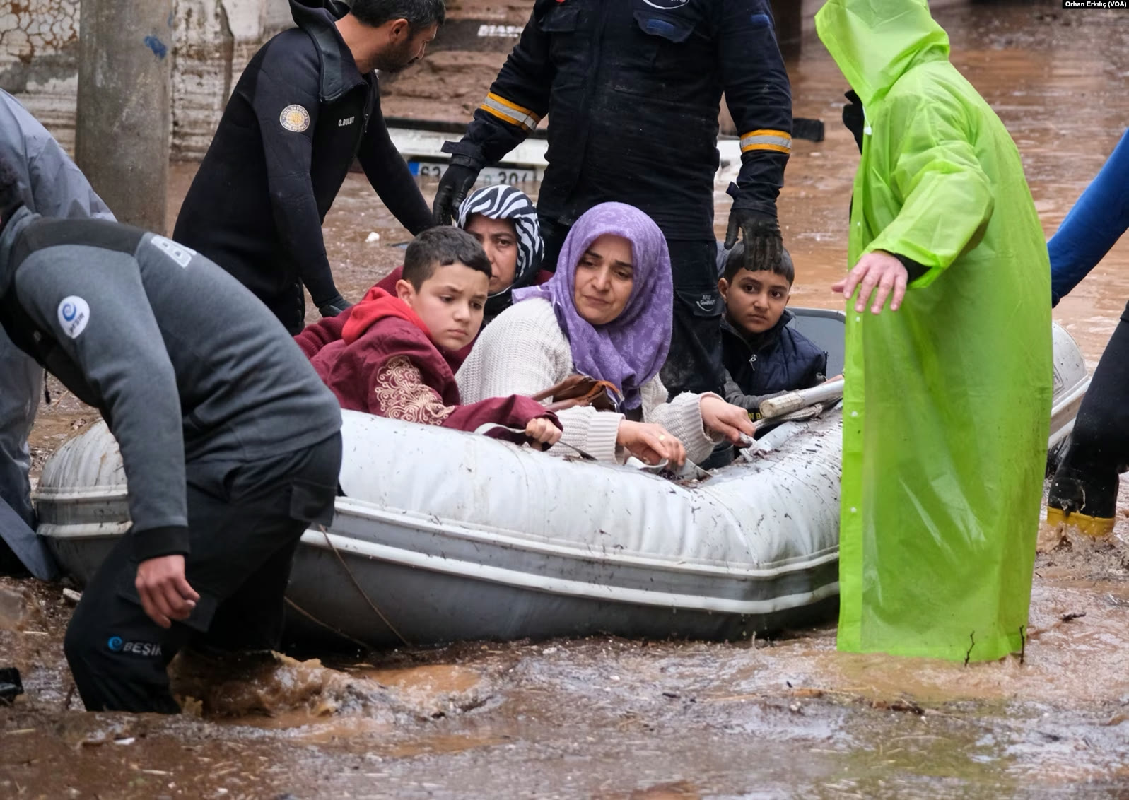 2023’teki sel felaketinde kurtarma çalışması (arşiv)