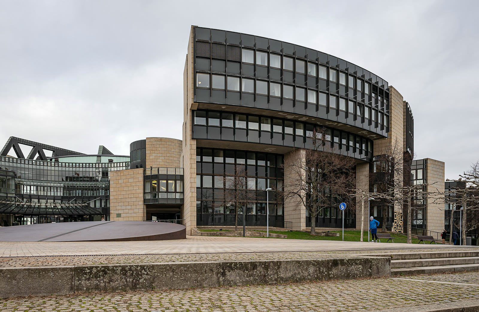 Düsseldorf'taki Kuzey Ren-Vestfalya Eyalet Meclisi binası (arşiv)