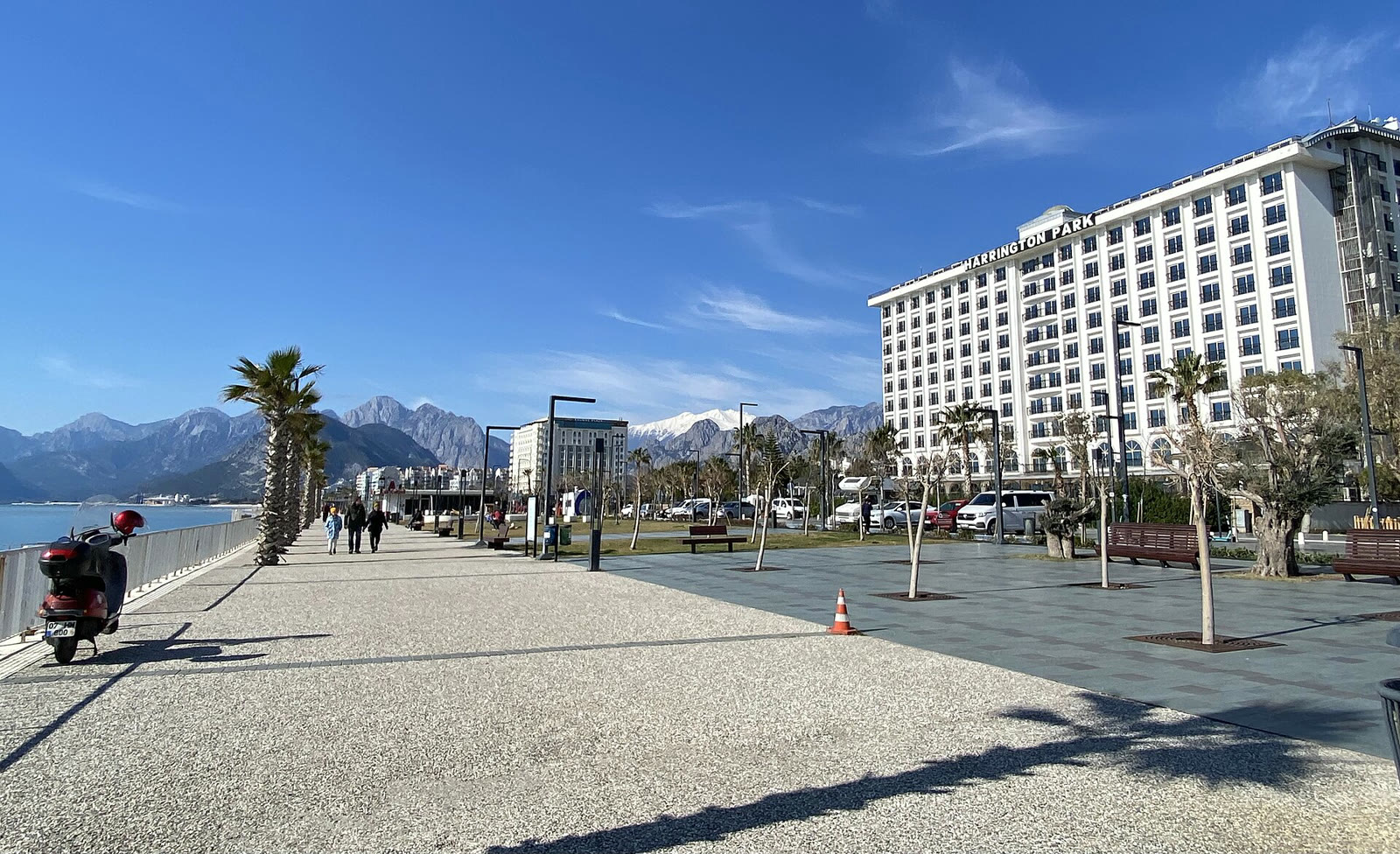 Antalya'daki Konyaaltı sahili (arşiv)
