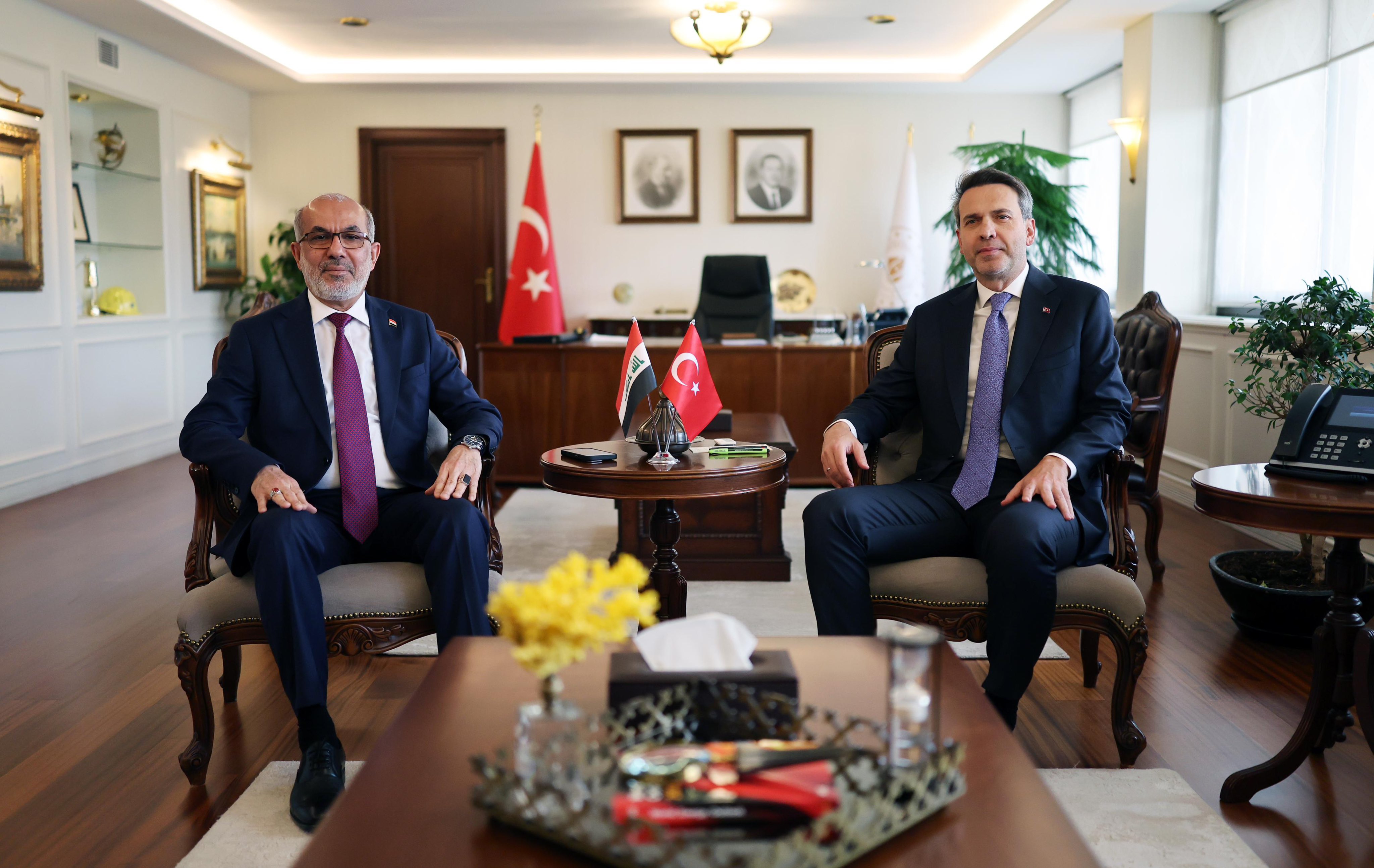 Bayraktar ve Hudeyr'in baş başa görüşmesi