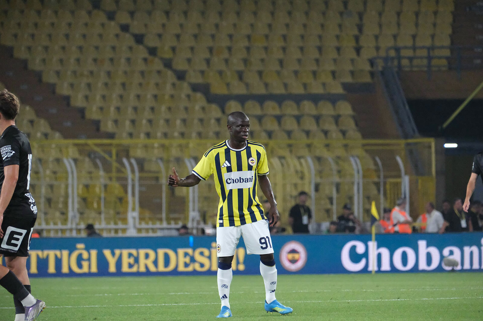 Fenerbahçe forması giyen N’Golo Kante (arşiv)