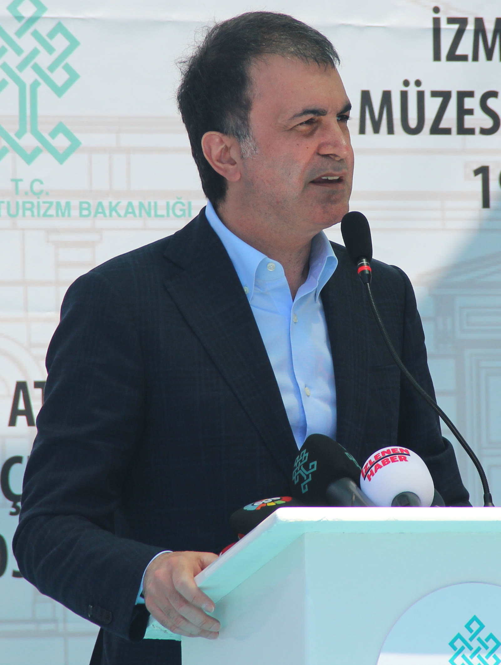 AK Parti Sözcüsü Ömer Çelik (arşiv)