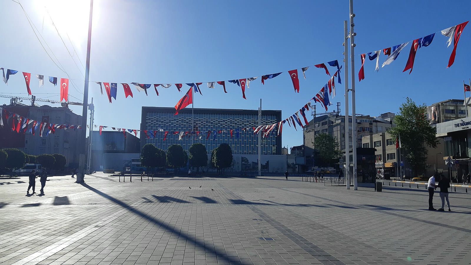 Taksim Meydanı ve Atatürk Kültür Merkezi