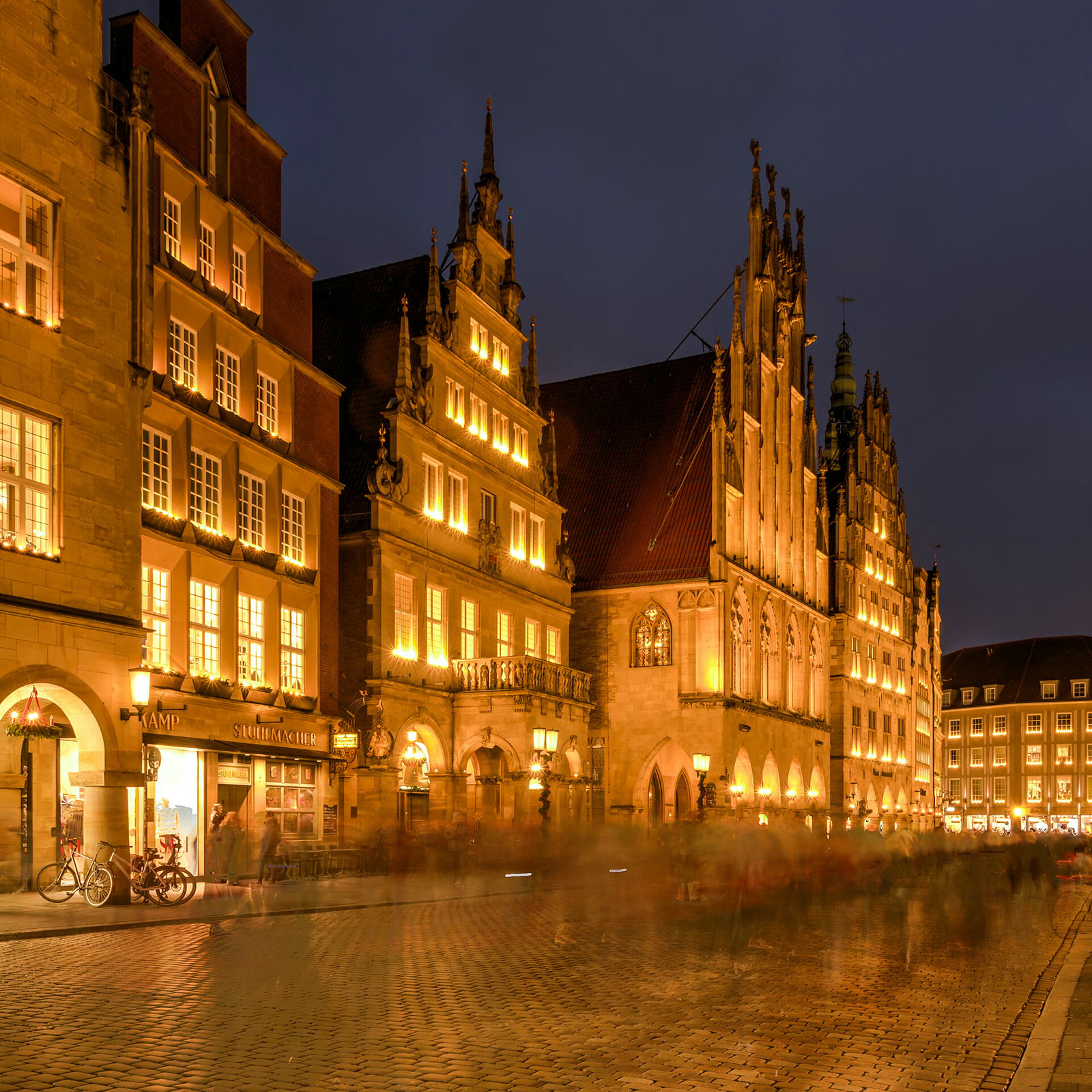 Münster'deki Prinzipalmarkt ve Tarihi Belediye Binası (arşiv)