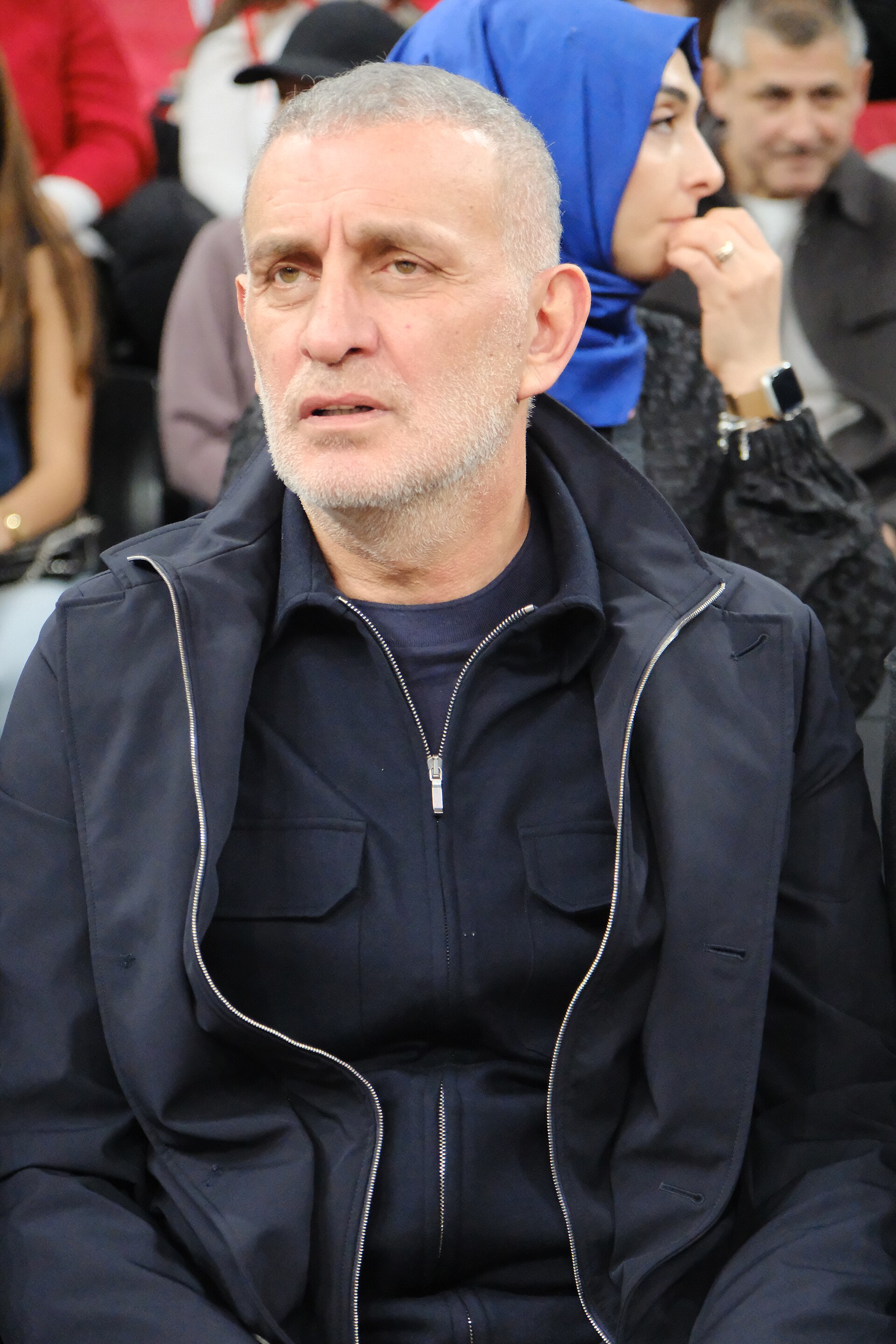 İbrahim Hacıosmanoğlu bir karşılaşmada tribünde (arşiv)