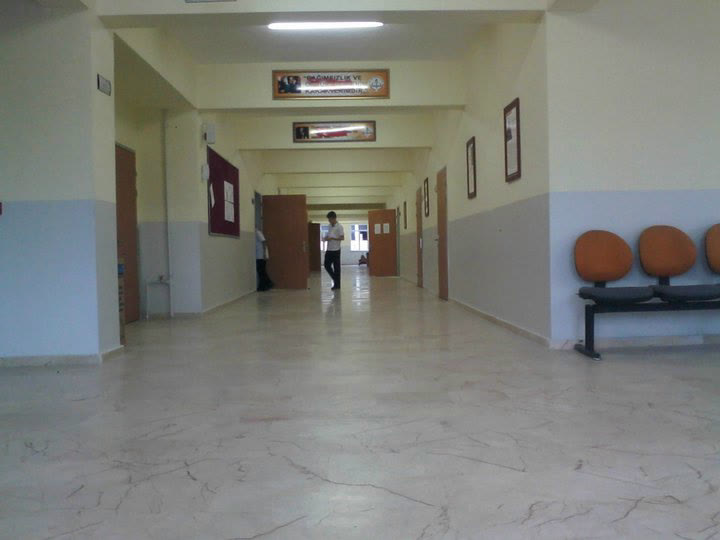 Bir okul koridoru (temsili, arşiv)
