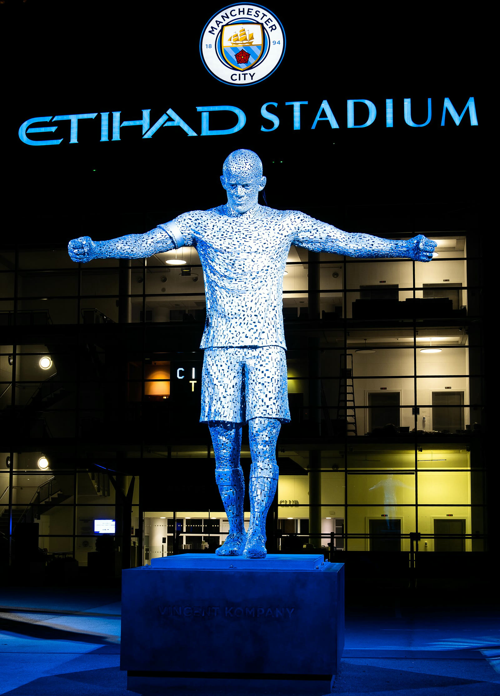 Etihad Stadı önündeki Vincent Kompany heykeli (arşiv)
