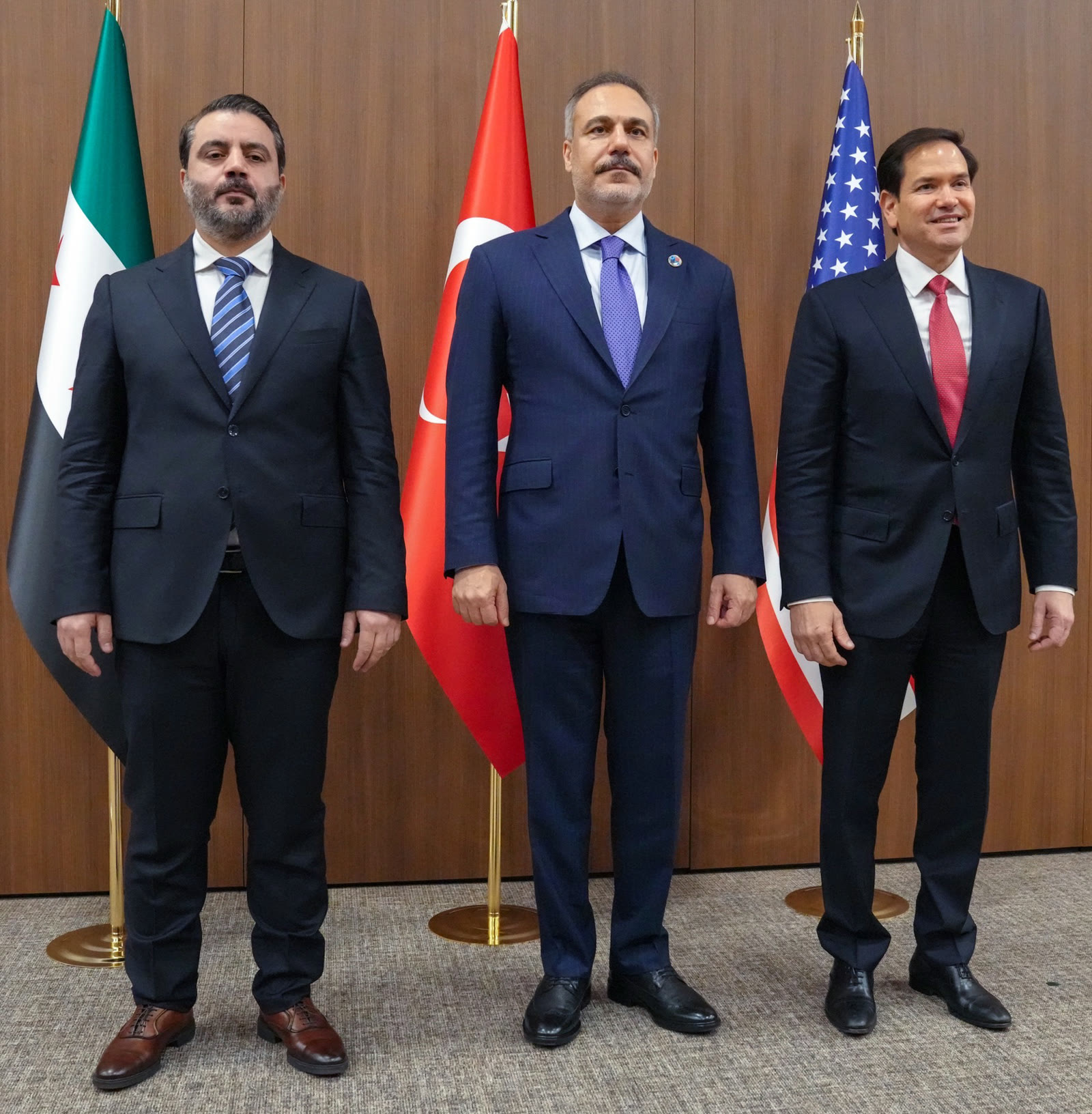 Fidan, Suriye Dışişleri Bakanı Esad Hasan Şeybani ve ABD Dışişleri Bakanı Marco Rubio ile Antalya'da (arşiv)
