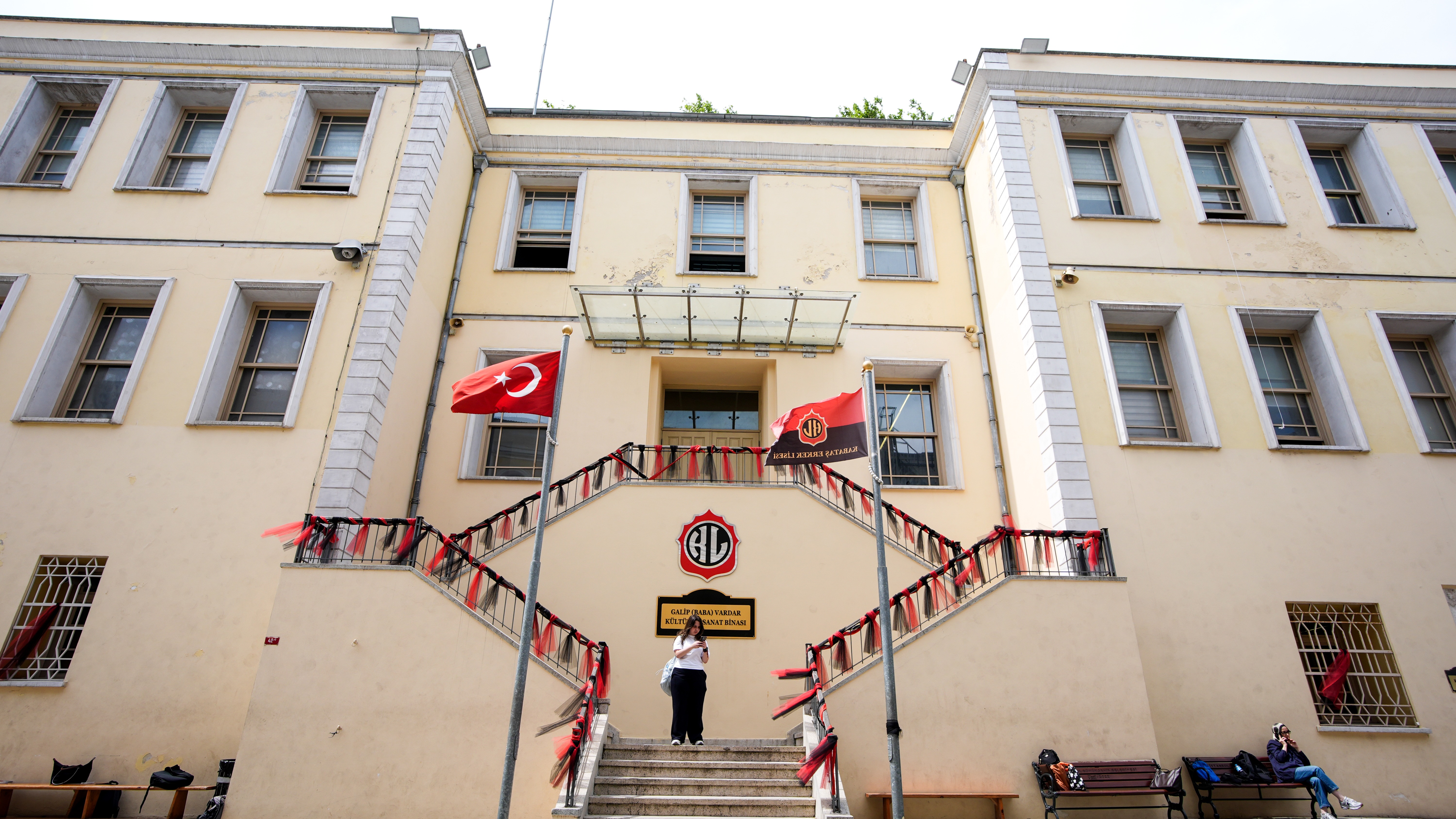 Gazipaşa İlkokulunda ders