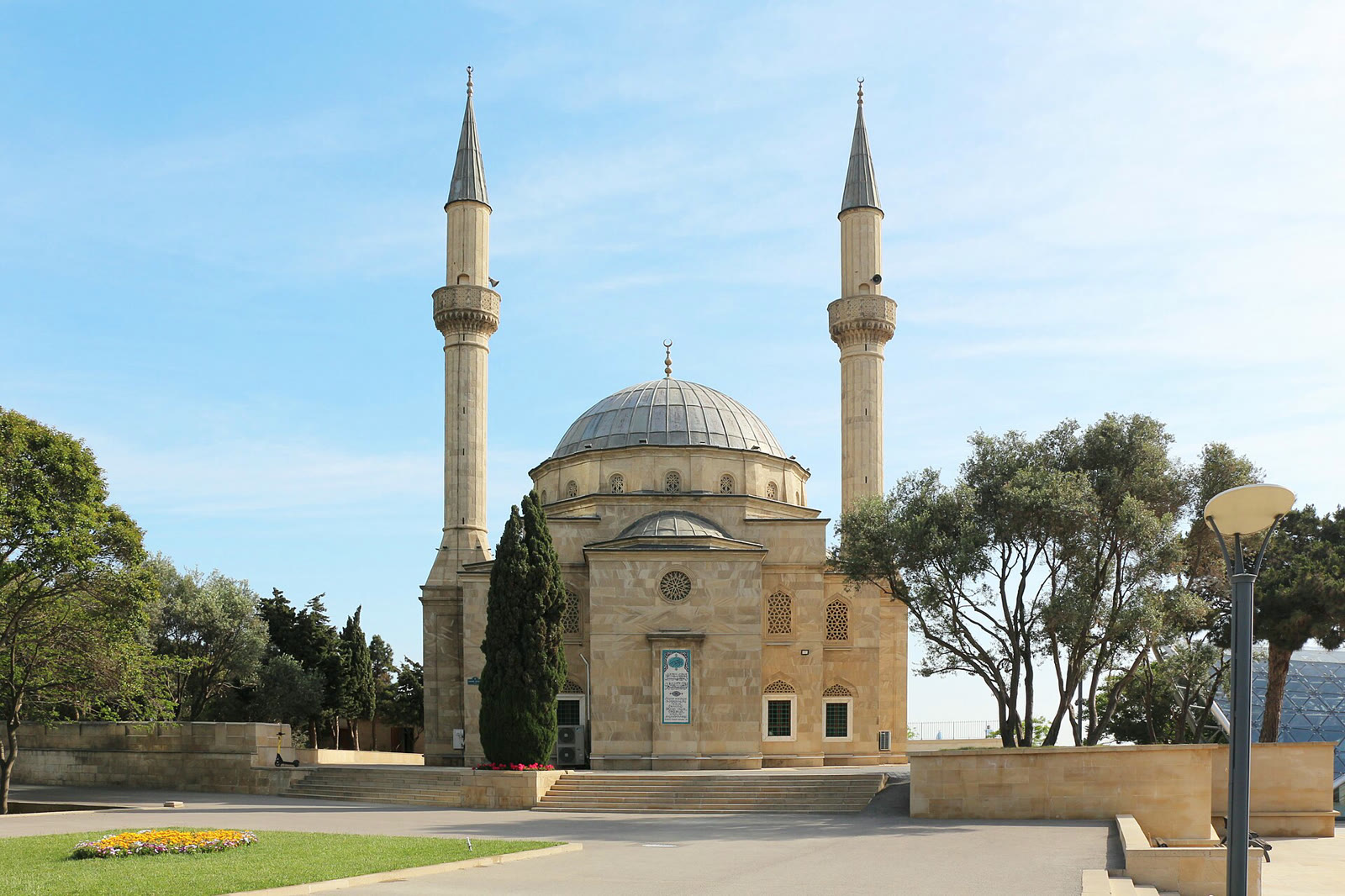 Bakü'deki Şehitler Camii (arşiv)