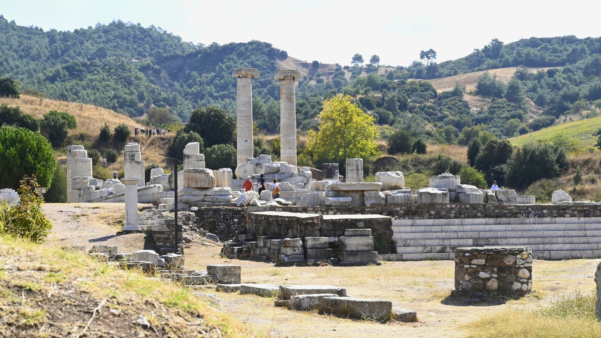 Sardes'teki Artemis Tapınağı kalıntıları