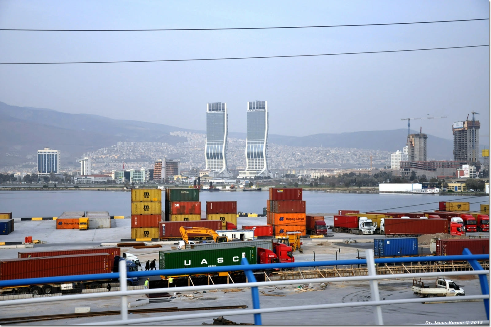 İzmir'deki Alsancak Limanı