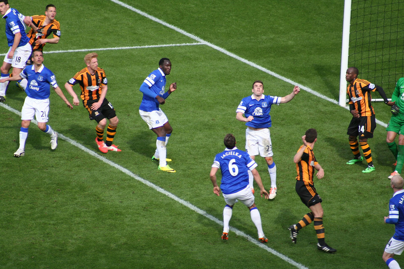 Hull City ile Everton arasında 2014'te oynanan bir maçtan kare (arşiv)