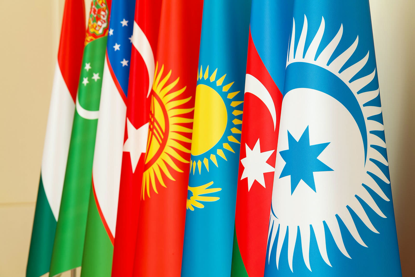 Türk Devletleri Teşkilatı üyesi ülkelerin bayrakları (arşiv)