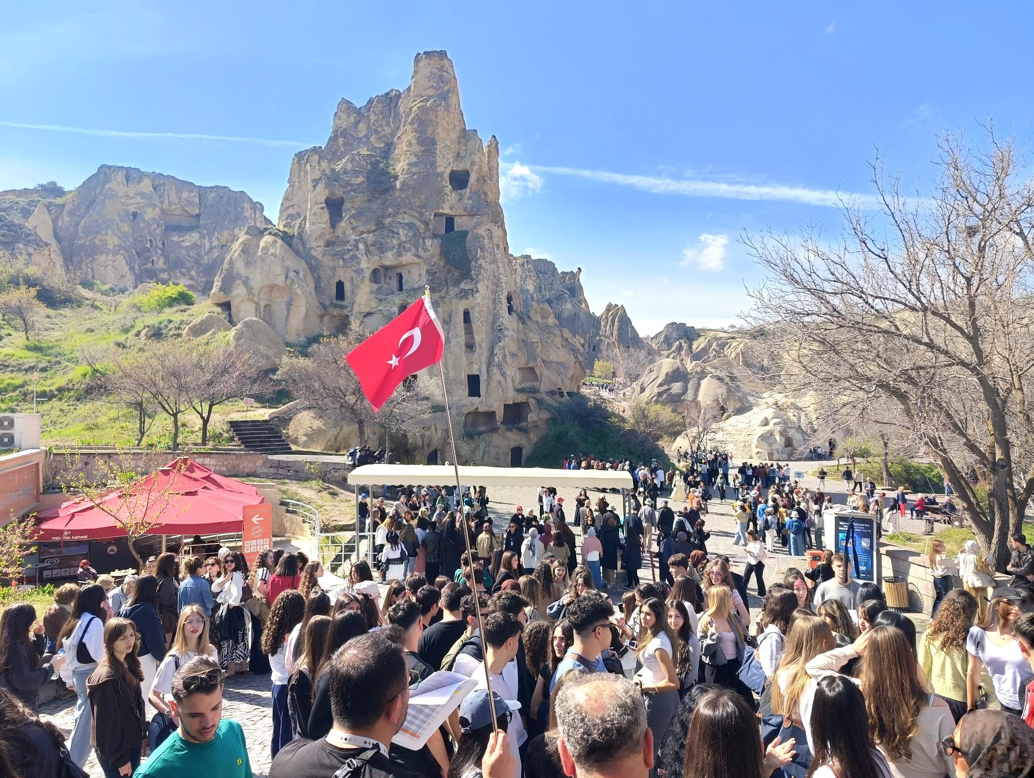 Kapadokya'da ziyaretçi yoğunluğu