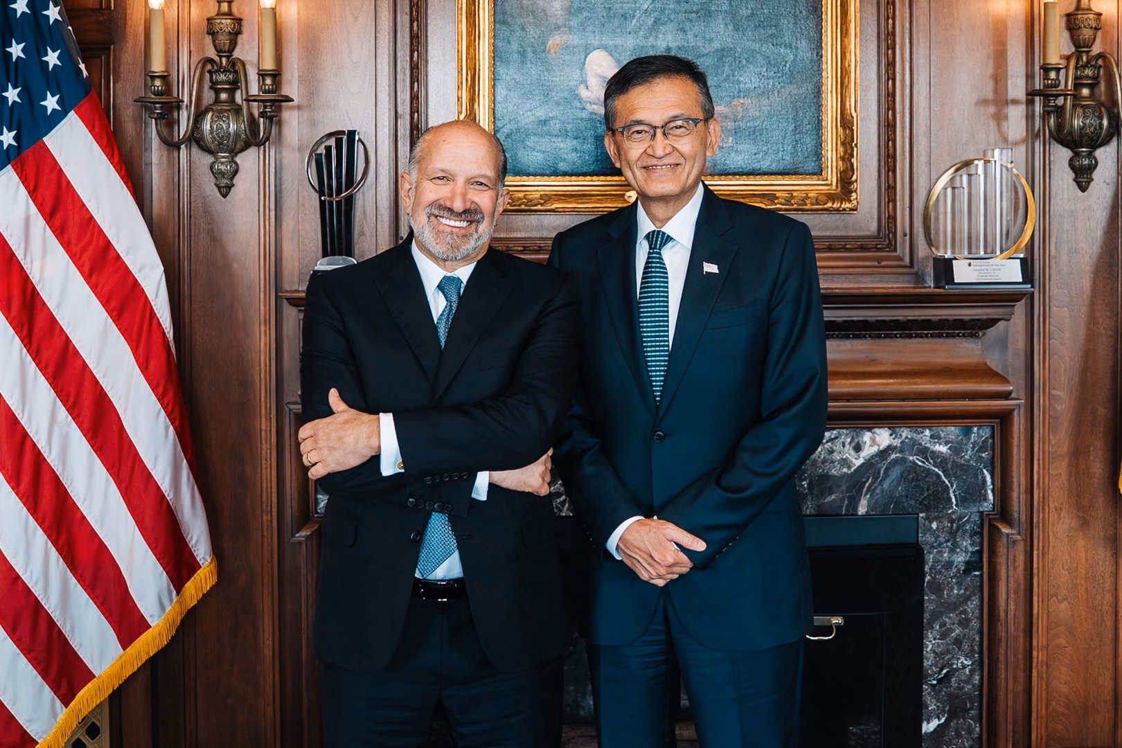 ABD Ticaret Bakanı Howard Lutnick ve Intel CEO'su Lip-Bu Tan (arşiv, 2025)
