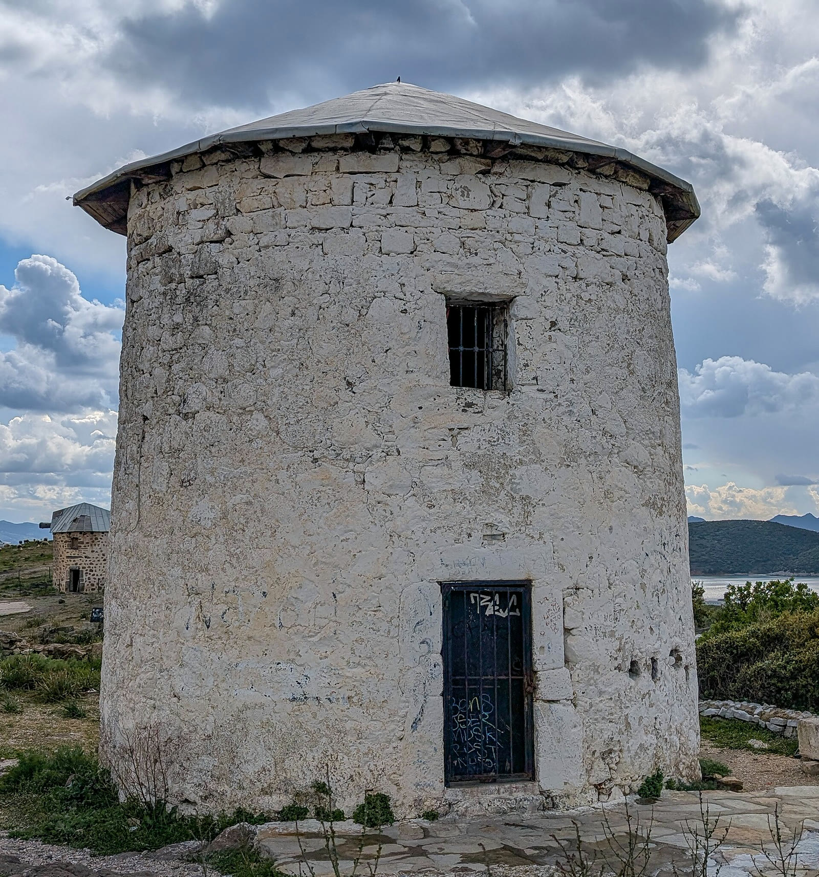 Bodrum'daki tarihi yel değirmenlerinden biri